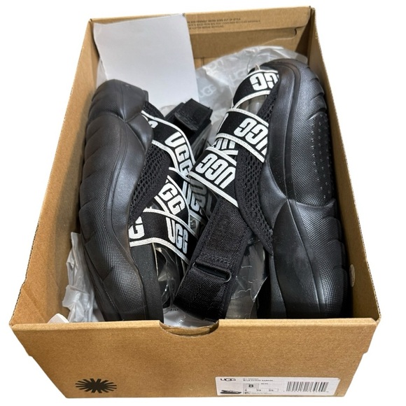 UGG LA Cloud Sport Slide Sandals Worn Once Size 8 Black Platform Logo Strap - Picture 2 of 10